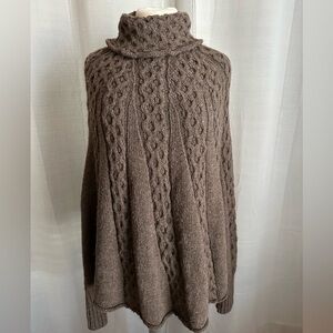 Shupaca 100% wool‎ cable sweater/cape made in Peru One Size